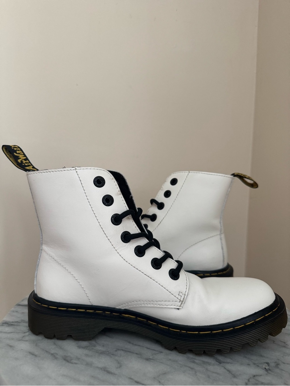 Dr. Martens Luana White Leather Combat Boots Size 8 Women AW004 Lace Up - Picture 2 of 8